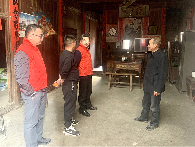 李霖带队赴方家村开展平安江西志愿者学雷锋活动